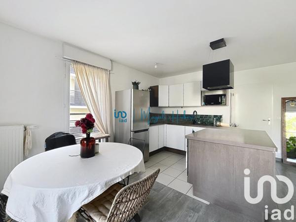 Appartement à vendre 3 pièces 64 m² Boussy-Saint-Antoine