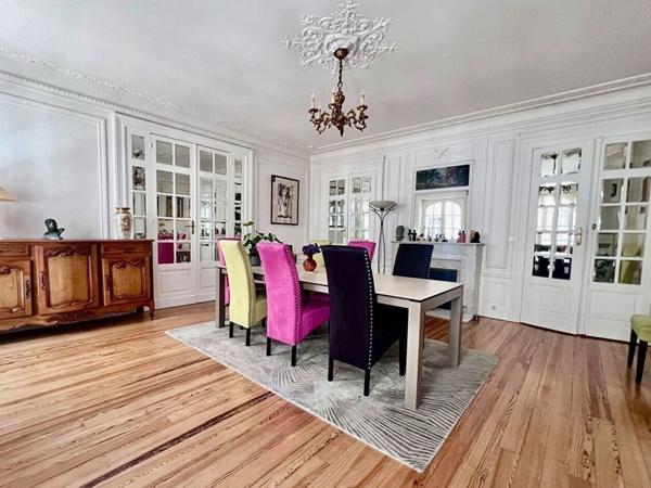 Place Royale Pau appartement Haussmanien 4 pièce(s) , cave et chambre de bonne