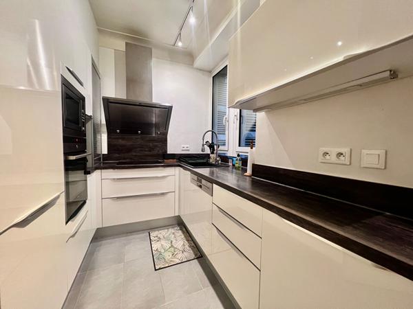 Place Royale Pau appartement Haussmanien 4 pièce(s) , cave et chambre de bonne