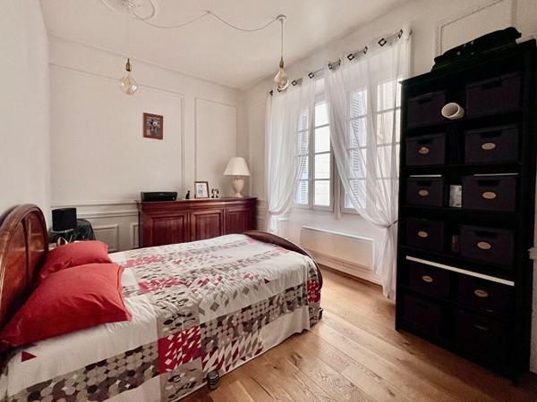 Place Royale Pau appartement Haussmanien 4 pièce(s) , cave et chambre de bonne