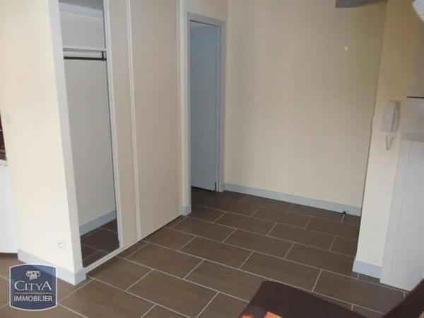 Appartement à louer 1 pièce 24.5m² Bourges (18000)