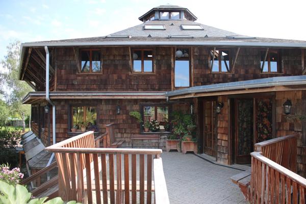 Vaste domaine avec Château et maison de maître