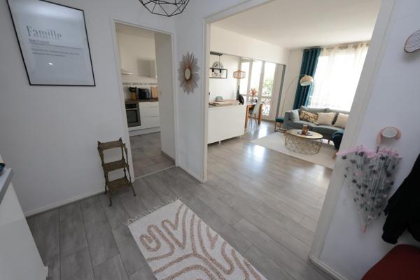 superbe 3 pièces de 72 m² dans une résidence standing et sécurisée  avec tennis, piscine et vaste espaces verts