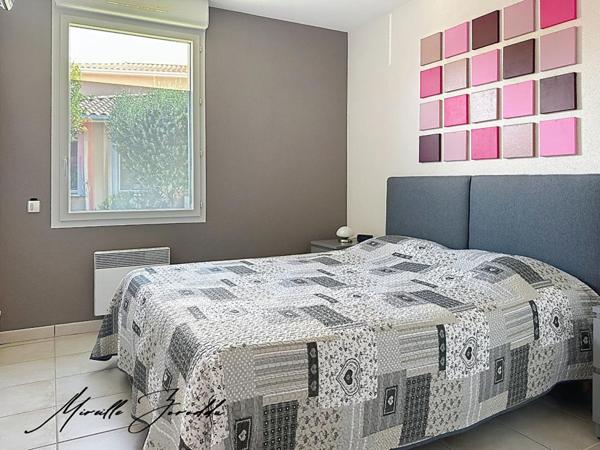 A VENDRE VILLA  Jonquieres Saint Vincent 3 chambres de 107m² avec terrasse et  parking
