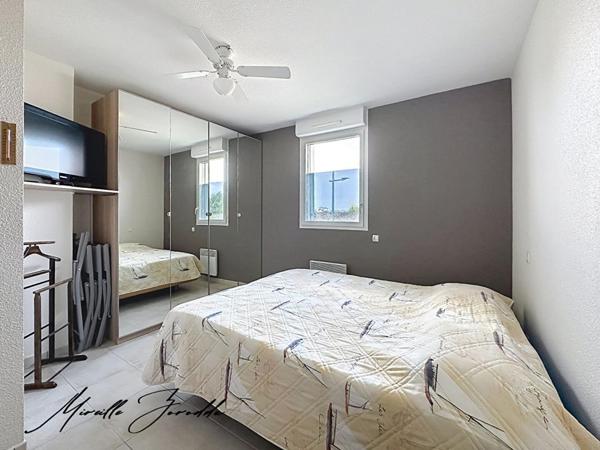 A VENDRE VILLA  Jonquieres Saint Vincent 3 chambres de 107m² avec terrasse et  parking