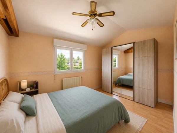 Maison à vendre 8 pièces LES MARTRES DE VEYRE (63)