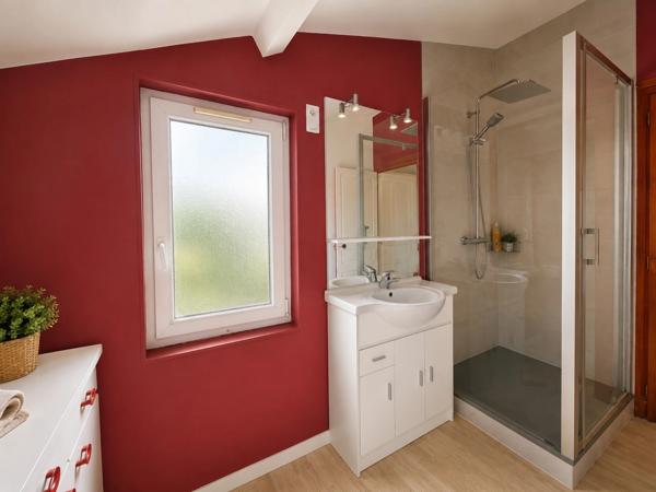 Maison à vendre 8 pièces LES MARTRES DE VEYRE (63)