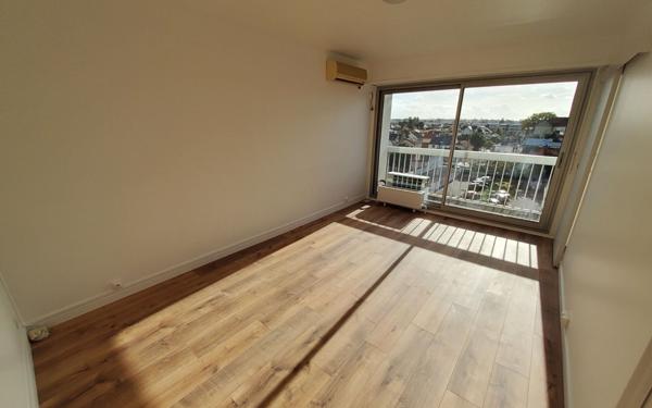 Appartement à louer    2 pièces • 39,10 m2 Les Pavillons-sous-Bois