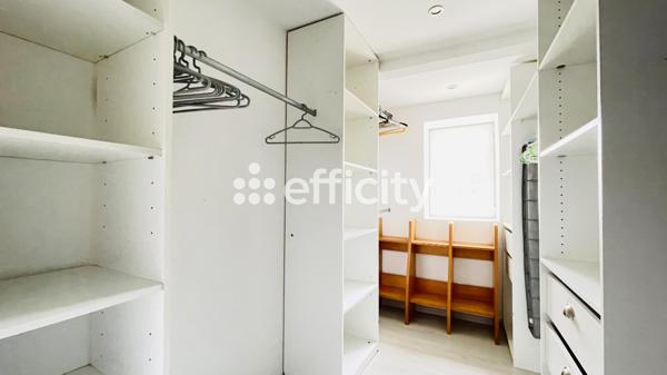Maison
         3 pièces
        - 80 m² Exclusivité 262 000 €*