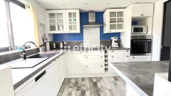 Maison
         3 pièces
        - 80 m² Exclusivité 262 000 €*