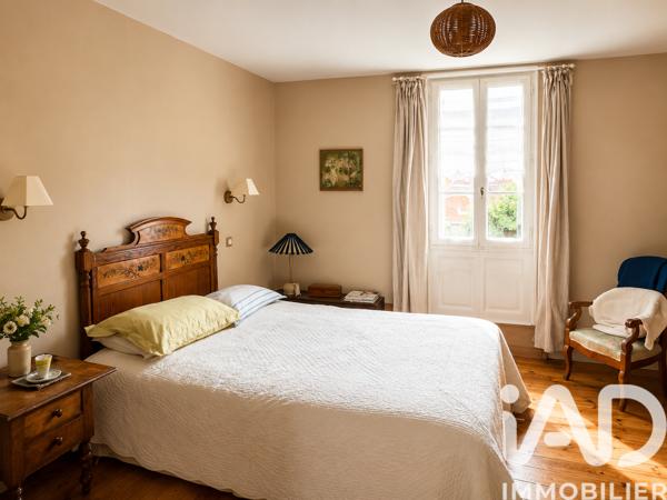 Maison à vendre 13 pièces 300 m² Clermont-Ferrand