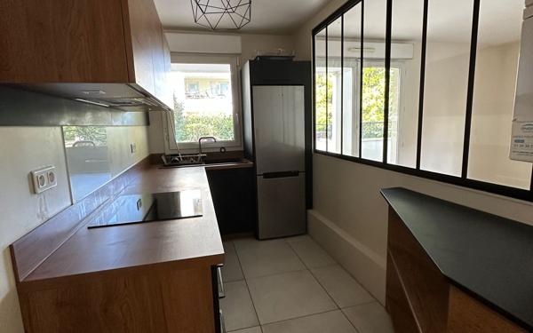 Appartement à louer    3 pièces • 64,98 m2 Guyancourt