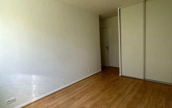 Appartement à louer    3 pièces • 64,98 m2 Guyancourt