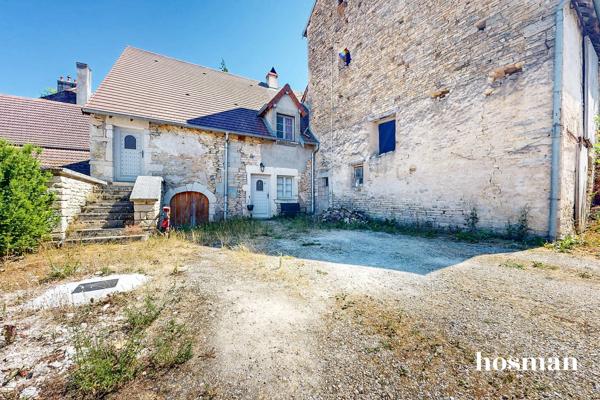 Charmante maison rénovée de 6 pièces de 163 m² avec terrasse et dépendances - Charcenne