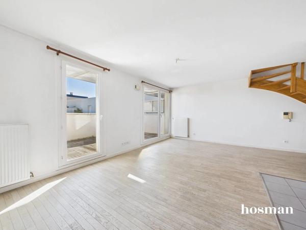Duplex de 3 pièces de 73m² avec terrasse vue panoramique - Entre Jet d'eau et Parc Blandan - Lyon 8e