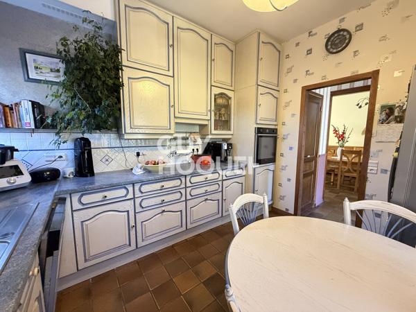 Maison Bourgeoise de Prestige à Vendre à Clermont - 6 Pièces, 130 m²