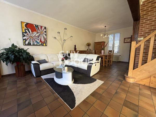 Maison Bourgeoise de Prestige à Vendre à Clermont - 6 Pièces, 130 m²