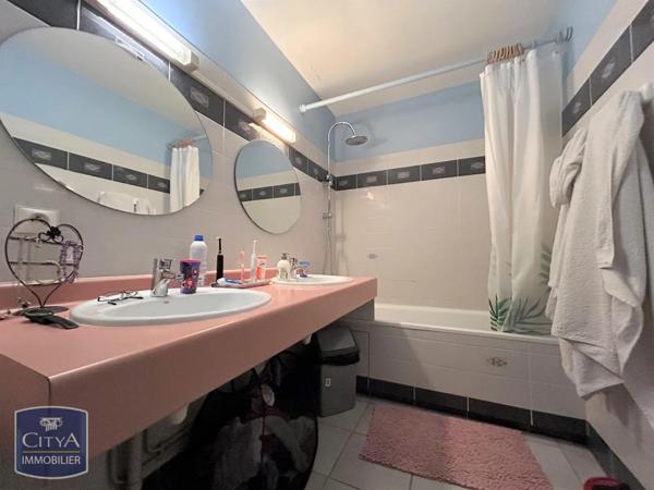 Appartement à louer 3 pièces 95.05m²