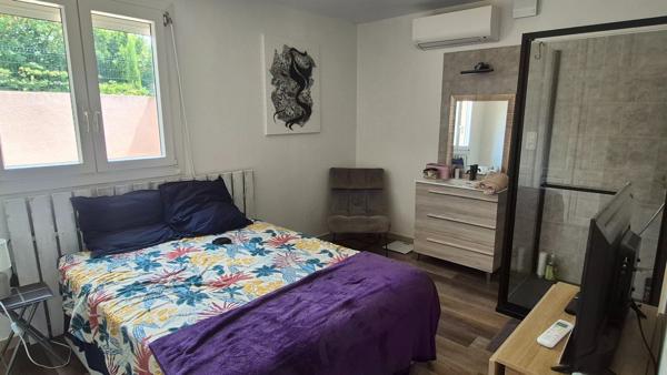 Maison familiale 108.5m² 4 chambres avec deux suites, garage aménagé et jardin