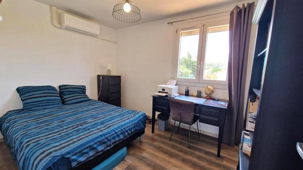 Maison familiale 108.5m² 4 chambres avec deux suites, garage aménagé et jardin