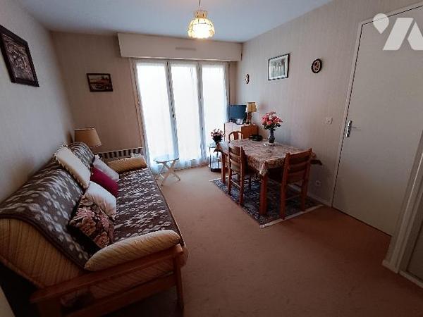 VILLERS SUR MER - F2 + GARAGE RESIDENCE DEAUVILLE 2000