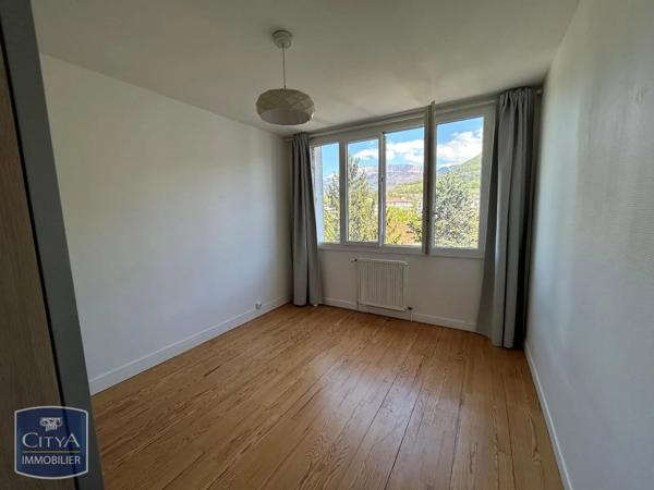 Appartement à louer 3 pièces 84m² Annecy (74000)