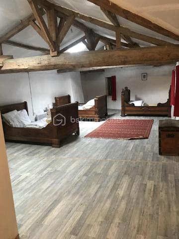 Maison ancienne de 266 m²