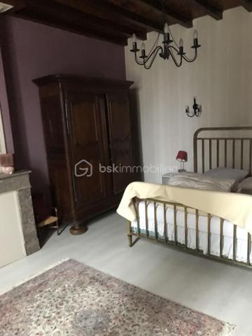 Maison ancienne de 266 m²