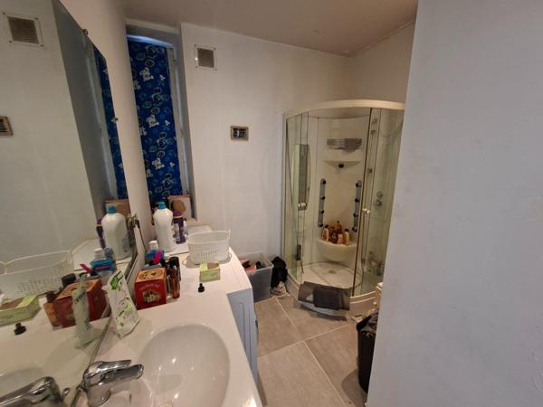 Appartements et terrain