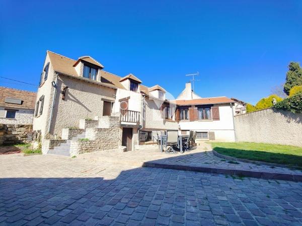 Maison - À vendre - 229 m² - FORGES-LES-BAINS | The Door Man