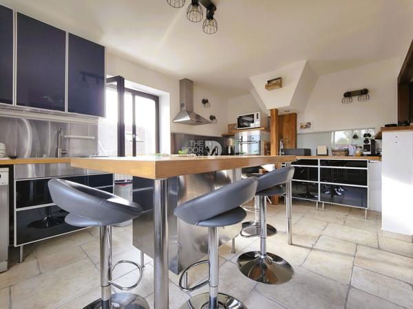 Maison - À vendre - 229 m² - FORGES-LES-BAINS | The Door Man