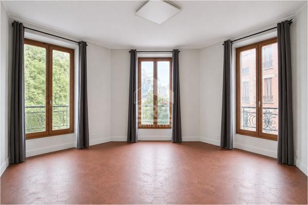STUDIO AUX PORTES DE PARIS