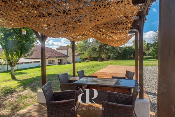 Beaumont-de-Lomagne (82500) Charmante propriété de deux maisons alliant caractère et confort