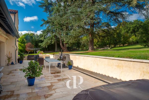 Beaumont-de-Lomagne (82500) Charmante propriété de deux maisons alliant caractère et confort