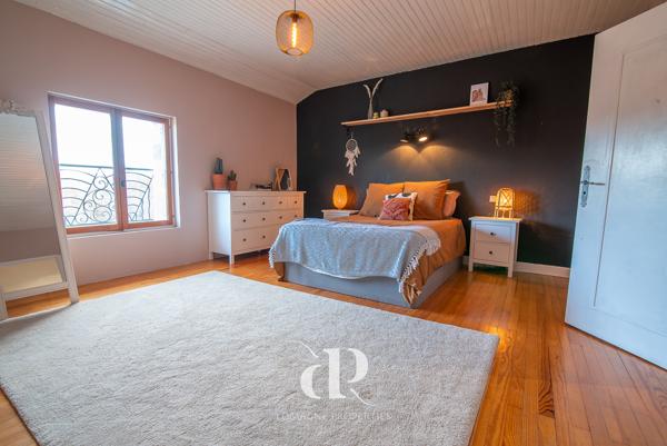 Beaumont-de-Lomagne (82500) Charmante propriété de deux maisons alliant caractère et confort