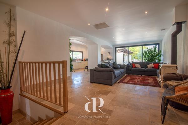 Beaumont-de-Lomagne (82500) Charmante propriété de deux maisons alliant caractère et confort