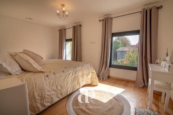 Beaumont-de-Lomagne (82500) Charmante propriété de deux maisons alliant caractère et confort