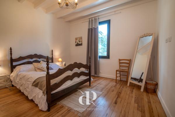 Beaumont-de-Lomagne (82500) Charmante propriété de deux maisons alliant caractère et confort