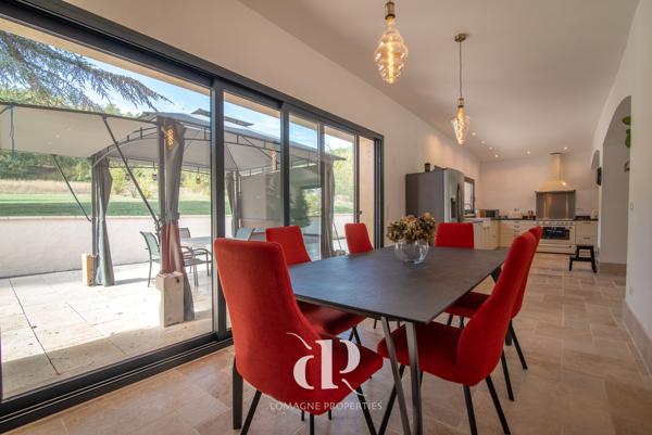 Beaumont-de-Lomagne (82500) Charmante propriété de deux maisons alliant caractère et confort