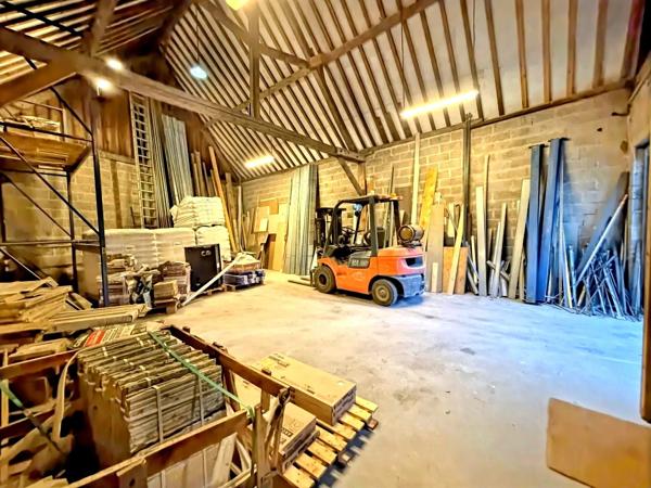 Vente                                                      Immeuble
                        
                     5 pièces                                         à Gournay-en-Bray