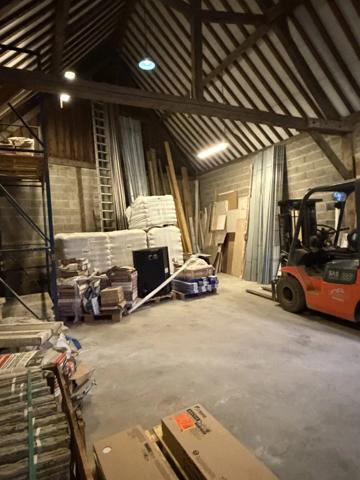 Vente                                                      Immeuble
                        
                     5 pièces                                         à Gournay-en-Bray