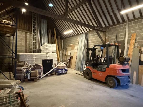 Vente                                                      Immeuble
                        
                     5 pièces                                         à Gournay-en-Bray