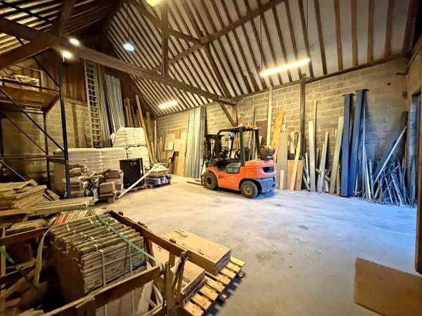 Vente                                                      Immeuble
                        
                     5 pièces                                         à Gournay-en-Bray