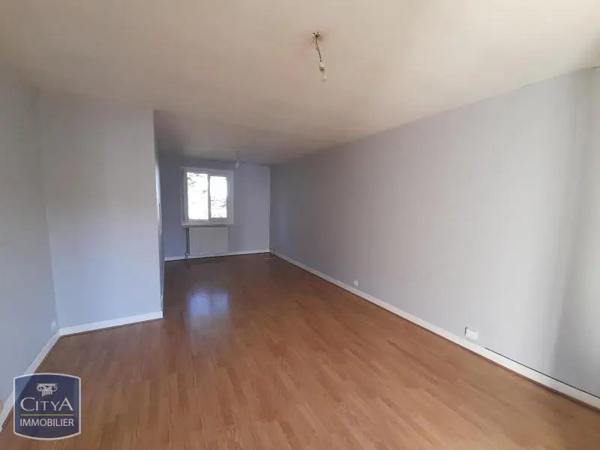 Maison à louer 4 pièces 74.41m² Le Blanc (36300)