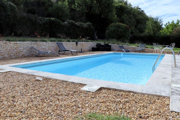 Apt (84400) Villa avec piscine à Apt