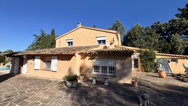 Roquebrune-sur-Argens (83520) Propriété parcelles détachables