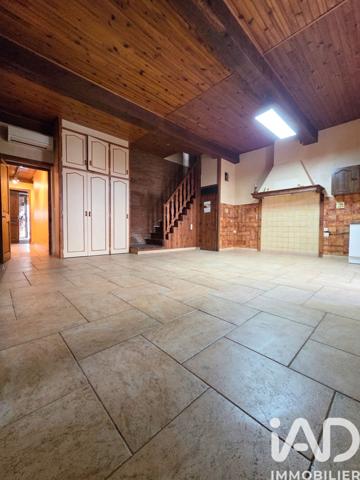 Maison à vendre 4 pièces 236 m² Bages