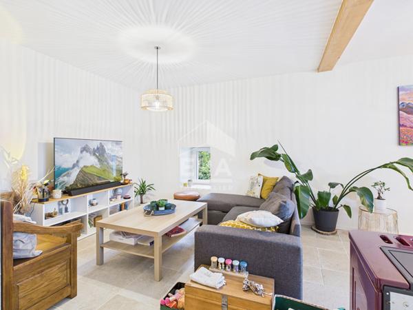 Hasparren - Vente Maison mitoyenne - entièrement rénovée avec jardin privatif