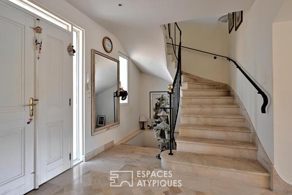 Elégante villa d’architecte et son parc de 3 400 m²