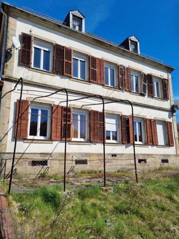🏡 **Immeuble à rénover – Gros potentiel à Abreschviller !**